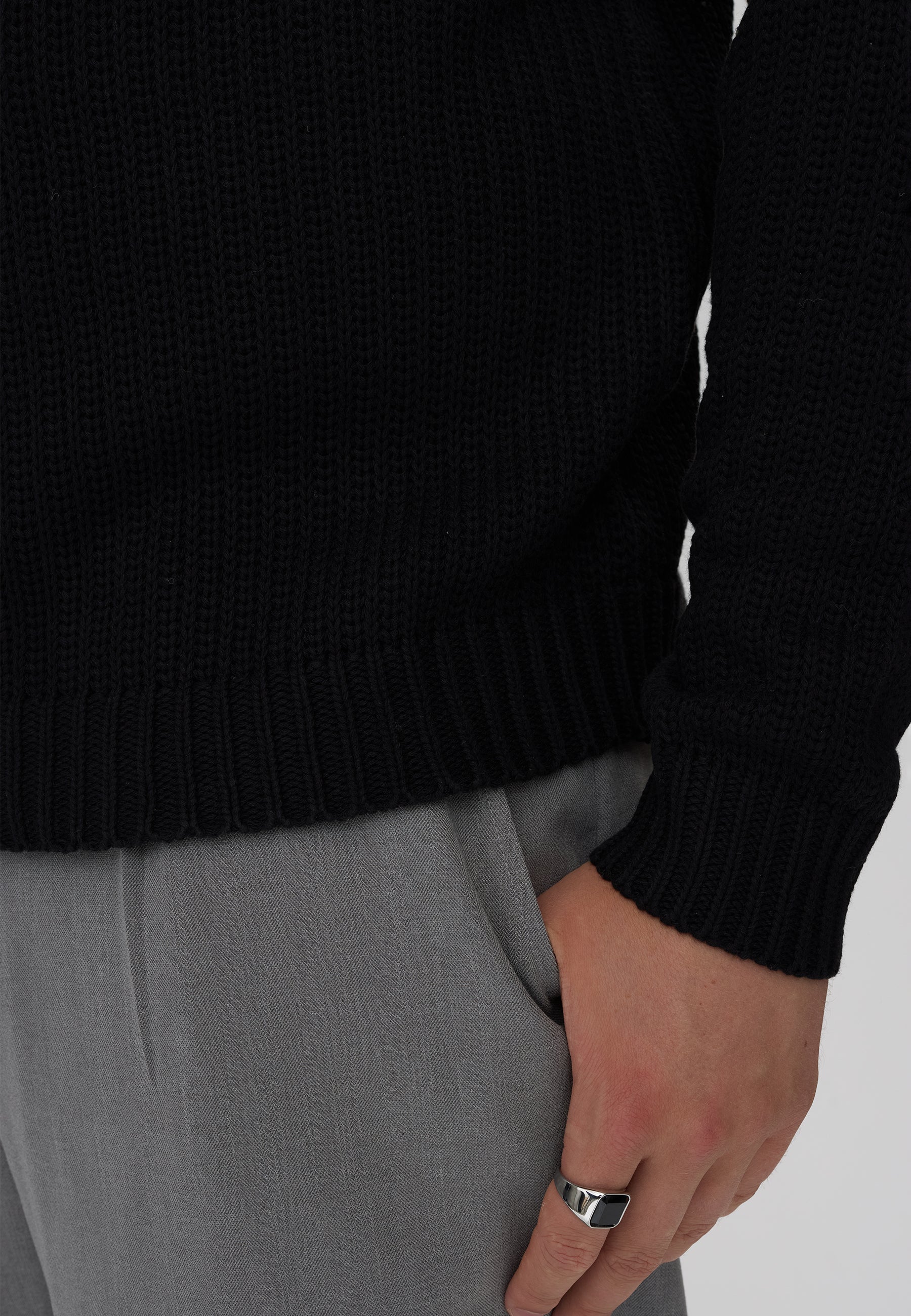 DXNMXRK. DXFae Knitwear Black