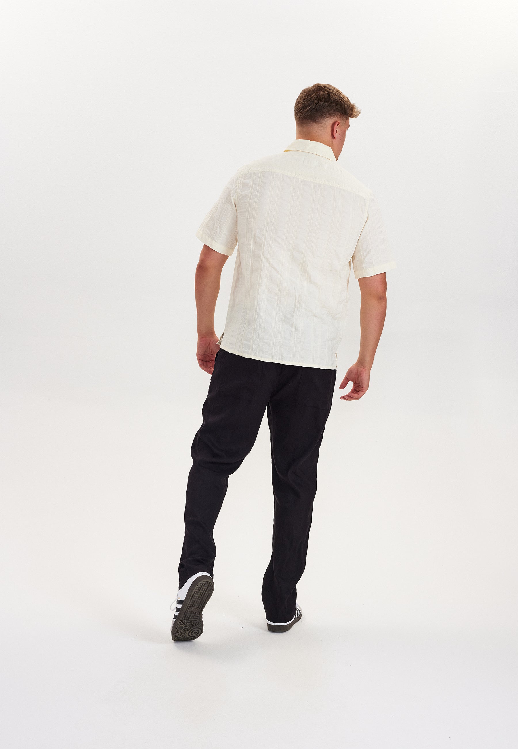 DXNMXRK. DXfelix Outlet Beige