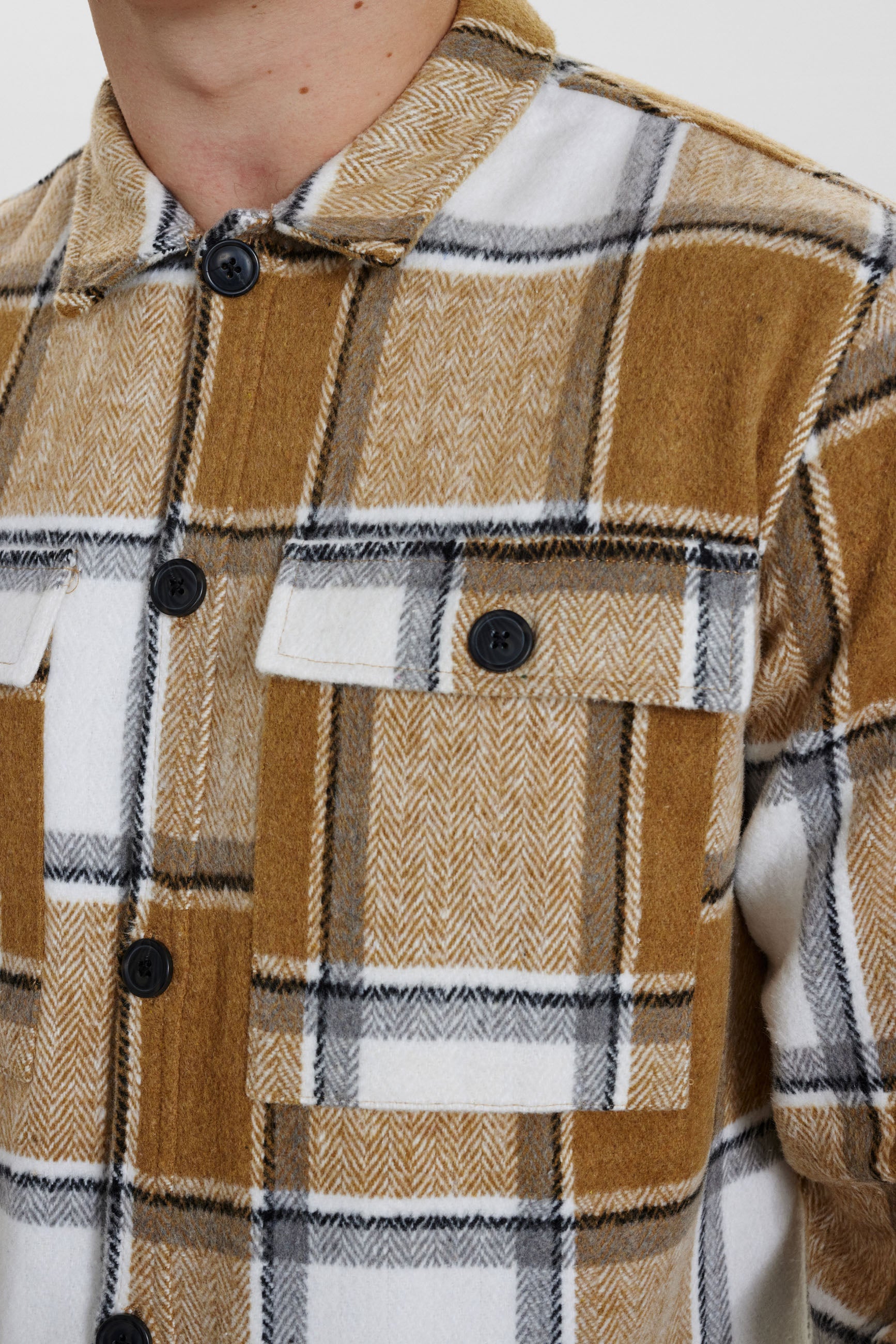 DXNMXRK. Dennik Outlet Off white